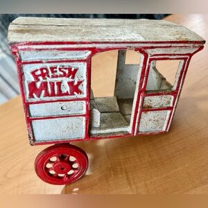 Vintage cast iron fresh milk wagon cart toys